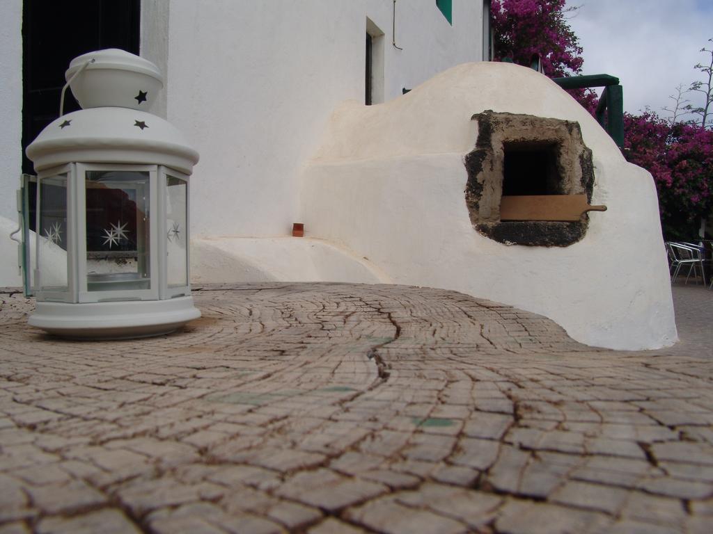 Гостевой дом Kalindi Lanzarote Коста-Тегисе Экстерьер фото