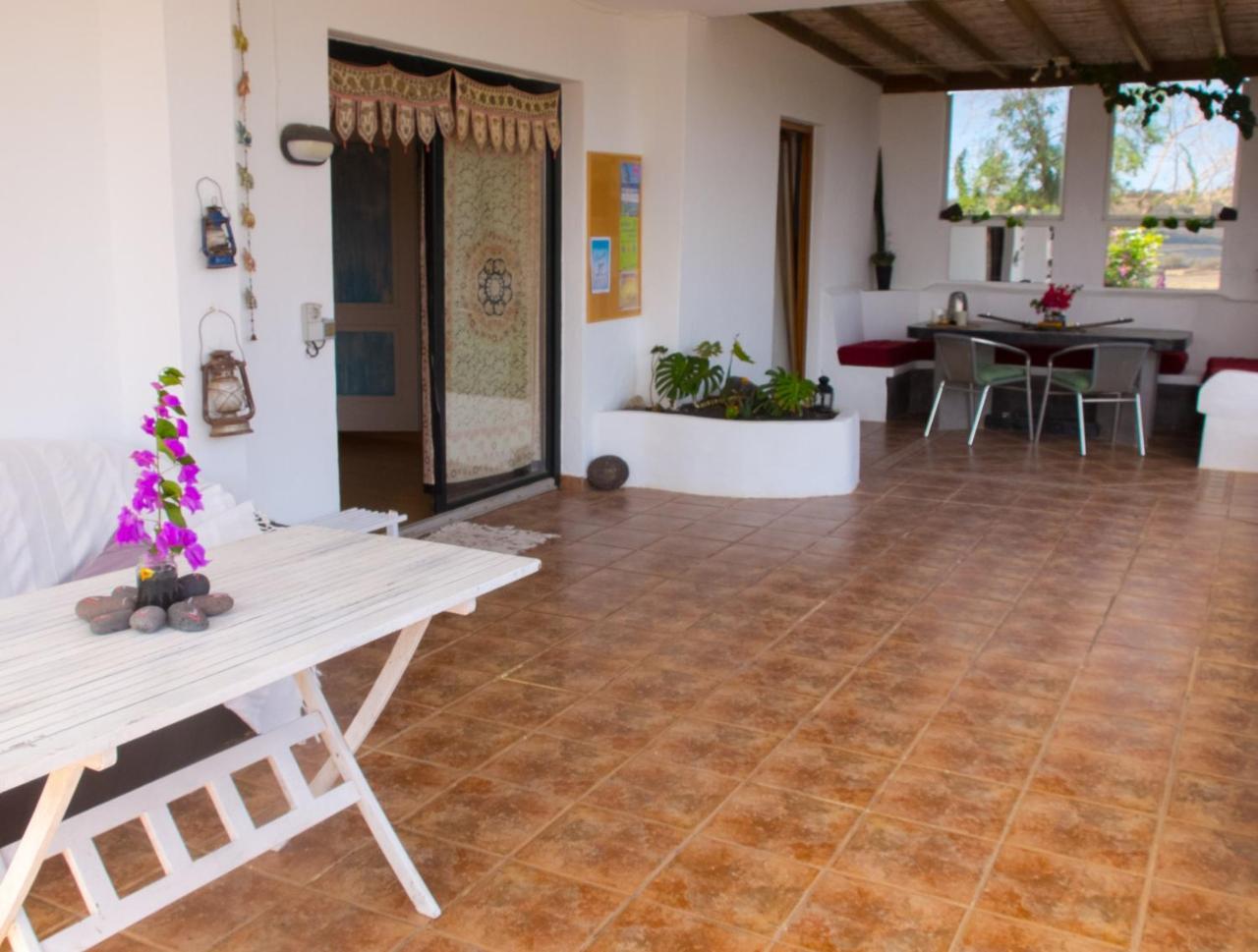 Гостевой дом Kalindi Lanzarote Коста-Тегисе Экстерьер фото